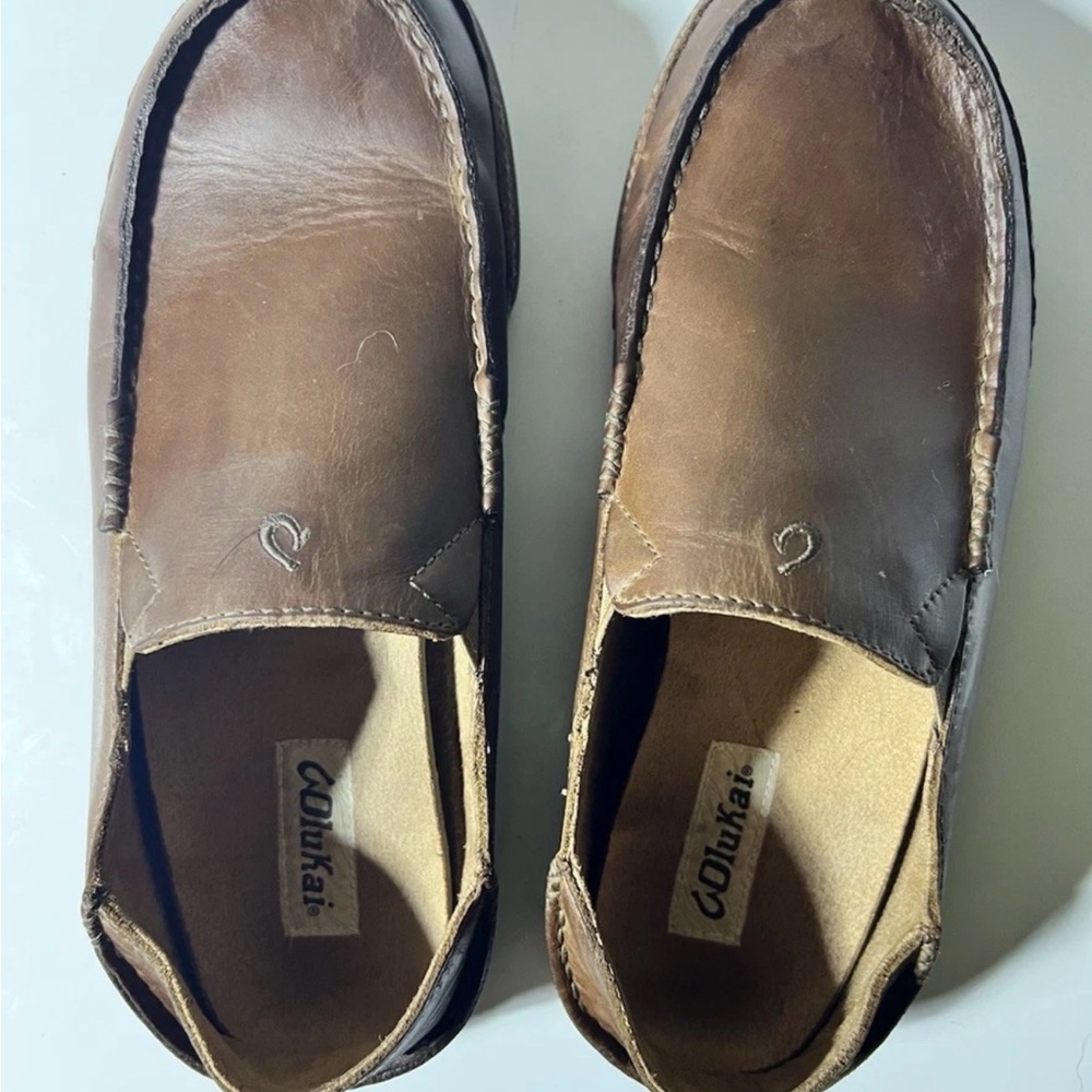OluKai Men's Tan Leather Loafers